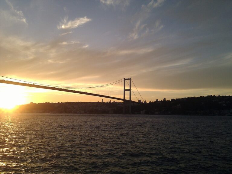 Bosphorus Bridge, İstanbul, Turkey, 2010 - panoramio, Uskudar, Istanbul