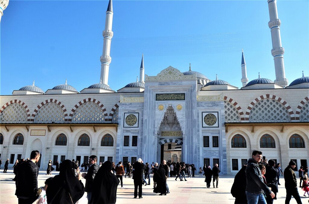 ÇamlıcaMosque in Uskudar, Istanbul